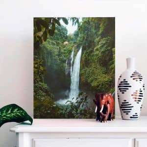 Картина «Водопад в джунглях»